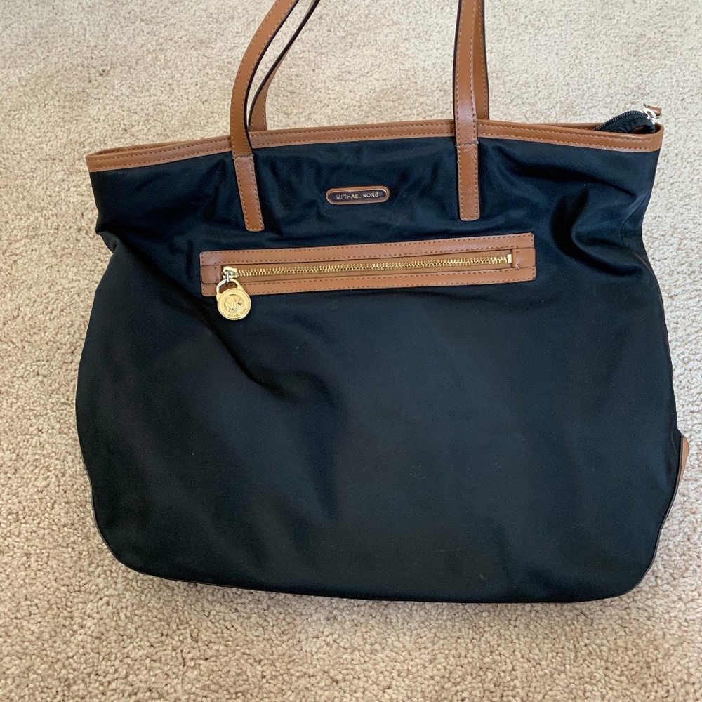 Michael Kors Kempton Tote Bag- Large, Black